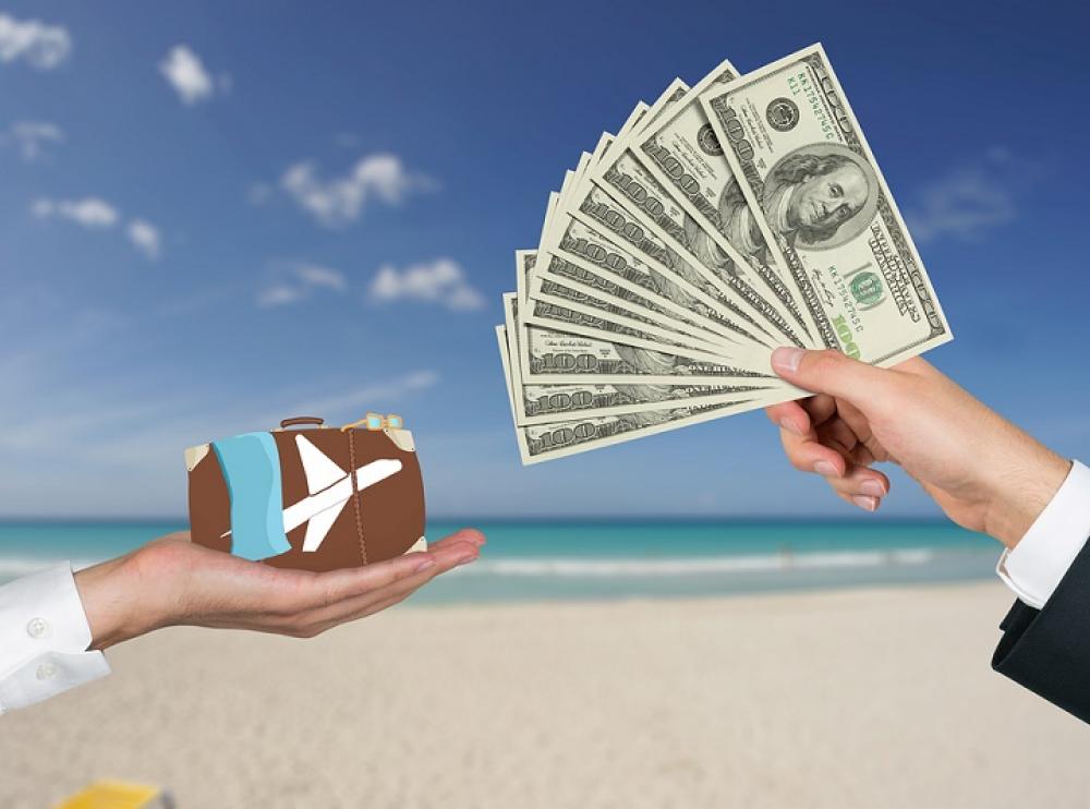 7 Worth to Try Tips on How to Make Money While Traveling Abroad